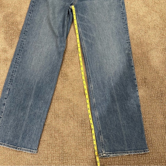 Abercrombie The 90’s High Rise Relaxed Leg Jean NWT - Picture 9 of 9
